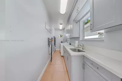 1402 Tangier St, Coral Gables, FL 33134 - Photo 17