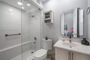 20920 NE 32nd Ave, Aventura, FL 33180 - Photo 29