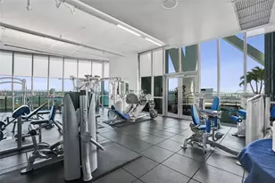 888 Biscayne Blvd, Miami, FL 33132 - Photo 35