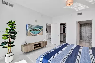 888 Biscayne Blvd #2404, Miami, FL 33132 - Photo 11