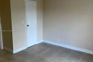 5221 Geneva Way, Doral, FL 33166 - Photo 9