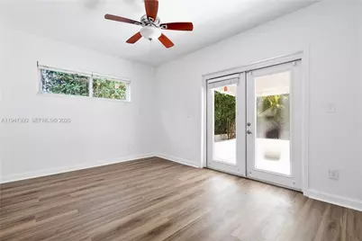 2350 SW 26th St, Miami, FL 33133 - Photo 21