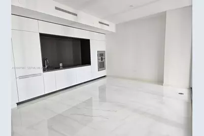 300 Biscayne Blvd Way #2208, Miami, FL 33131 - Photo 7