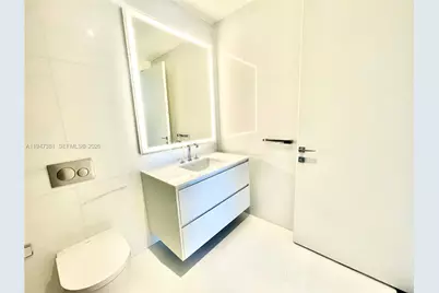 300 Biscayne Blvd Way #2208, Miami, FL 33131 - Photo 15