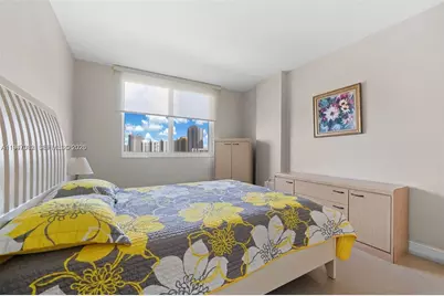 300 Bayview Dr #1707, Sunny Isles Beach, FL 33160 - Photo 13