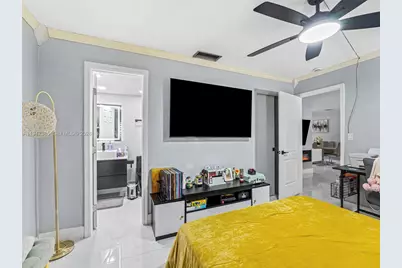 2050 NW 83rd Ave, Sunrise, FL 33322 - Photo 11