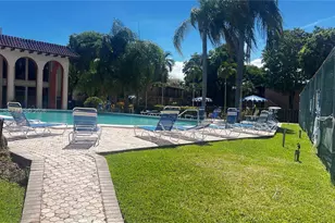 10810 N Kendall Dr, Miami, FL 33176 - Photo 13