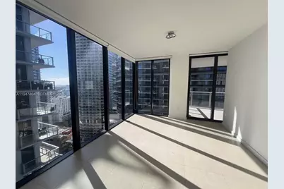 1010 Brickell Ave #2406, Miami, FL 33131 - Photo 5