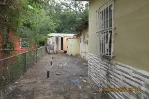 8400 NW 21st Ave, Miami, FL 33147 - Photo 13