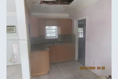 8400 NW 21st Ave, Miami, FL 33147 - Photo 3