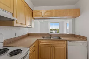 102 SW 6th Ave, Miami, FL 33130 - Photo 9