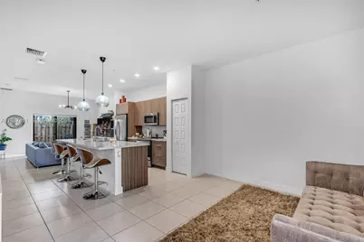 8015 NW 104th Ave #3, Doral, FL 33178 - Photo 11
