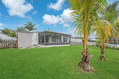 2718 Sherman St, Hollywood, FL 33020 - Photo 51