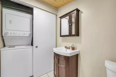 2718 Sherman St, Hollywood, FL 33020 - Photo 47