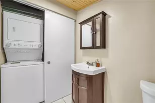 2718 Sherman St, Hollywood, FL 33020 - Photo 47