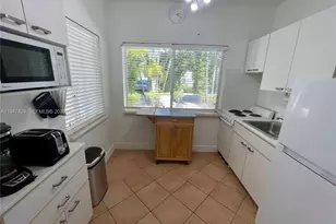 8036 Harding Ave, Miami Beach, FL 33141 - Photo 21