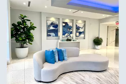 20335 W Country Club Dr #405, Aventura, FL 33180 - Photo 5