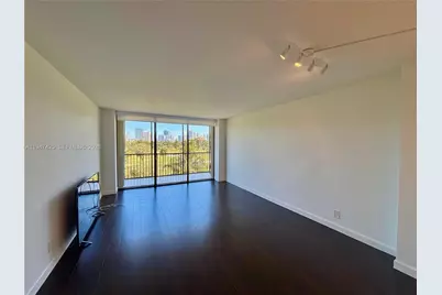 20335 W Country Club Dr #405, Aventura, FL 33180 - Photo 15