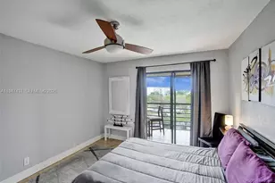 2304 S Cypress Bend Dr, Pompano Beach, FL 33069 - Photo 7