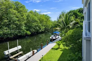 [Address not provided], North Miami, FL 33181 - Photo 1