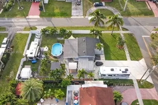 117 SW 6th St, Hallandale Beach, FL 33009 - Photo 35