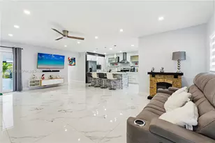 2810 SW 123rd Ct, Miami, FL 33175 - Photo 5