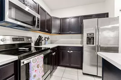 77 NE 37th Pl, Homestead, FL 33033 - Photo 11