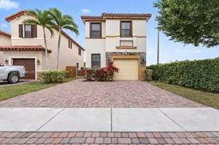 77 NE 37th Pl, Homestead, FL 33033 - Photo 1