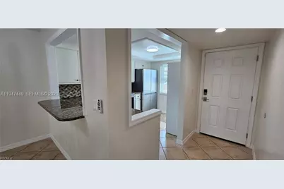 521 SW 47th Ter #101, Cape Coral, FL 33914 - Photo 9