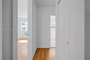 7950 Tatum Waterway Dr, Miami Beach, FL 33141 - Photo 15