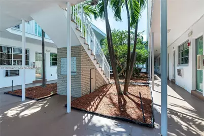 7950 Tatum Waterway Dr #N19, Miami Beach, FL 33141 - Photo 7