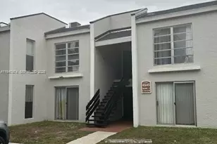 4545 Treehouse Ln, Tamarac, FL 33319 - Photo 1