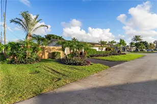 1541 NW 83rd Way, Pembroke Pines, FL 33024 - Photo 39