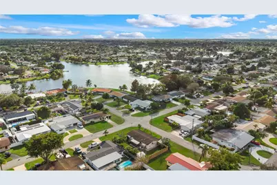 1541 NW 83rd Way, Pembroke Pines, FL 33024 - Photo 63