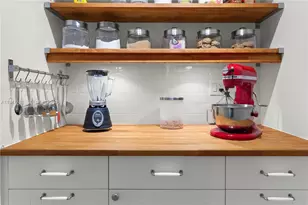 1541 NW 83rd Way, Pembroke Pines, FL 33024 - Photo 13