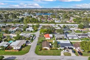 1541 NW 83rd Way, Pembroke Pines, FL 33024 - Photo 45