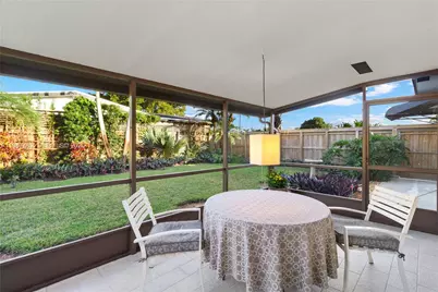 1541 NW 83rd Way, Pembroke Pines, FL 33024 - Photo 19