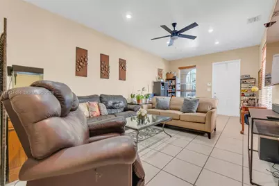 8612 Buckskin Mnr #5-8, Davie, FL 33328 - Photo 9