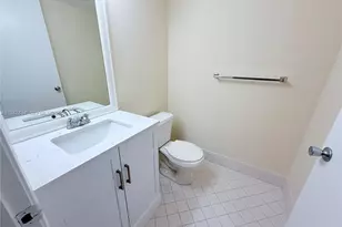 12551 SW 16th Ct, Pembroke Pines, FL 33027 - Photo 9