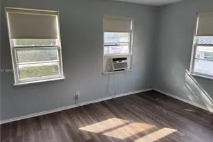 921 N 17th Ct, Hollywood, FL 33020 - Photo 9