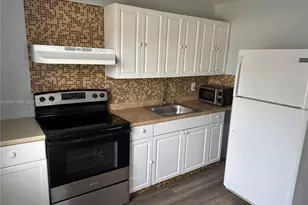 921 N 17th Ct, Hollywood, FL 33020 - Photo 25