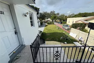 921 N 17th Ct, Hollywood, FL 33020 - Photo 27