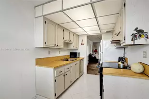 2900 NW 48th Terrace, Lauderdale Lakes, FL 33313 - Photo 17