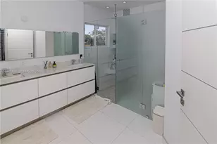 5901 NW 110th Ct, Doral, FL 33178 - Photo 15