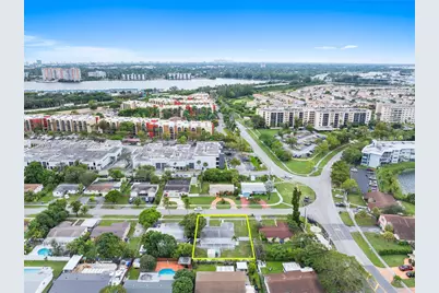 1011 NE 196th St, Miami, FL 33179 - Photo 33