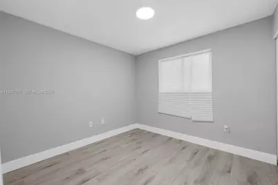 1011 NE 196th St, Miami, FL 33179 - Photo 15