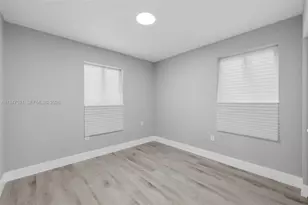 1011 NE 196th St, Miami, FL 33179 - Photo 17