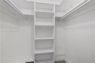 1011 NE 196th St, Miami, FL 33179 - Photo 13