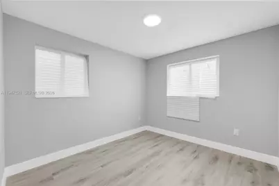 1011 NE 196th St, Miami, FL 33179 - Photo 19