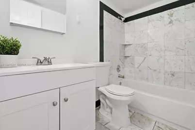 6960 Miami Gardens Dr #2-124, Hialeah, FL 33015 - Photo 11